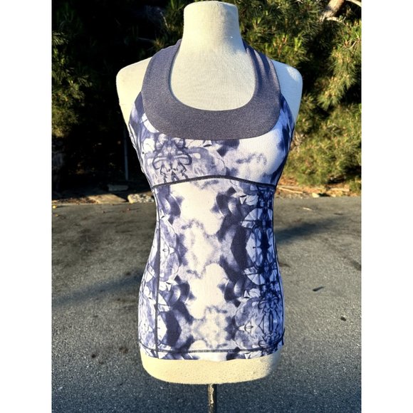 lululemon athletica Tops - Lululemon Scoop Neck Tank Ink Blot White Deep Indigo / Heathered Deep Indigo 6